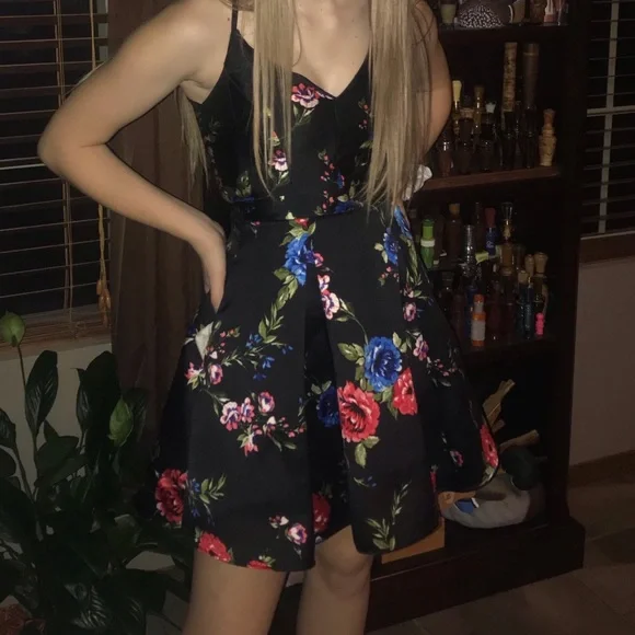 B Smart Dresses | Semi Formal. Party Dress. Prom Dress. Black Floral Lace Back. Size 3 | Color: Black/Red | Size: 3j | Christierachell's Closet